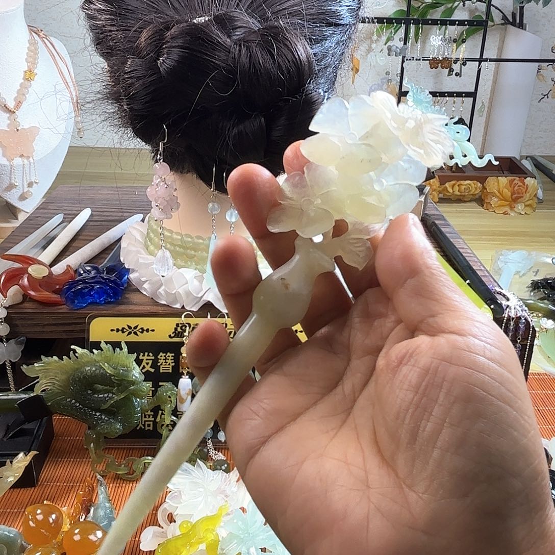 合金蛇纹石玉发饰