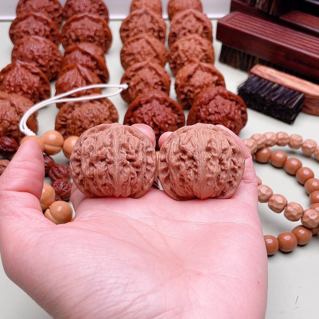 成***璇文玩核桃把件赵闷38/33/34