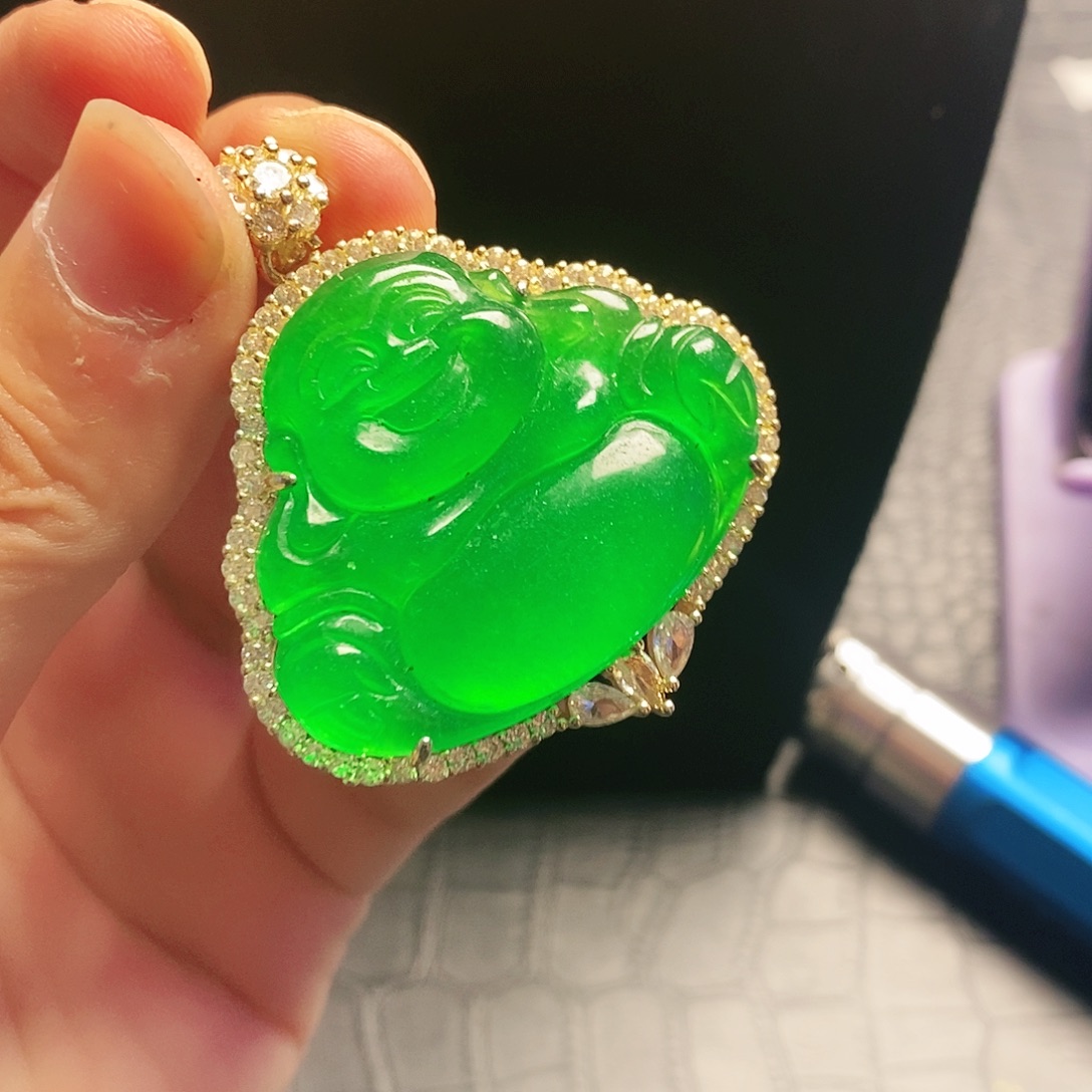 翡翠14K金镶嵌颈饰