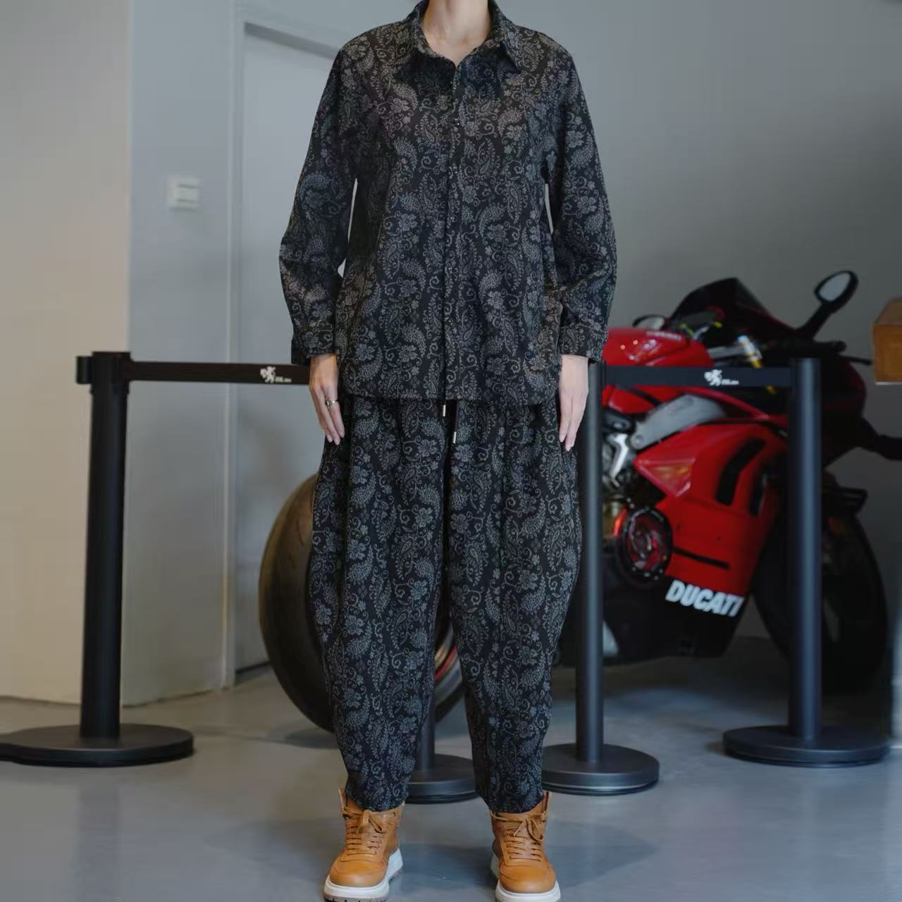 2025H·K美狮潮牌时尚秋季休闲港风印花翻领百搭套装