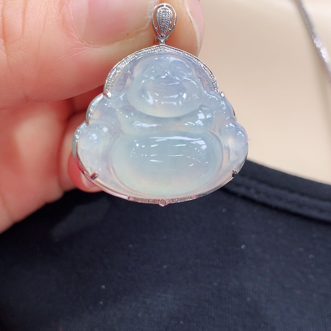 翡翠颈饰18K金镶嵌佛公