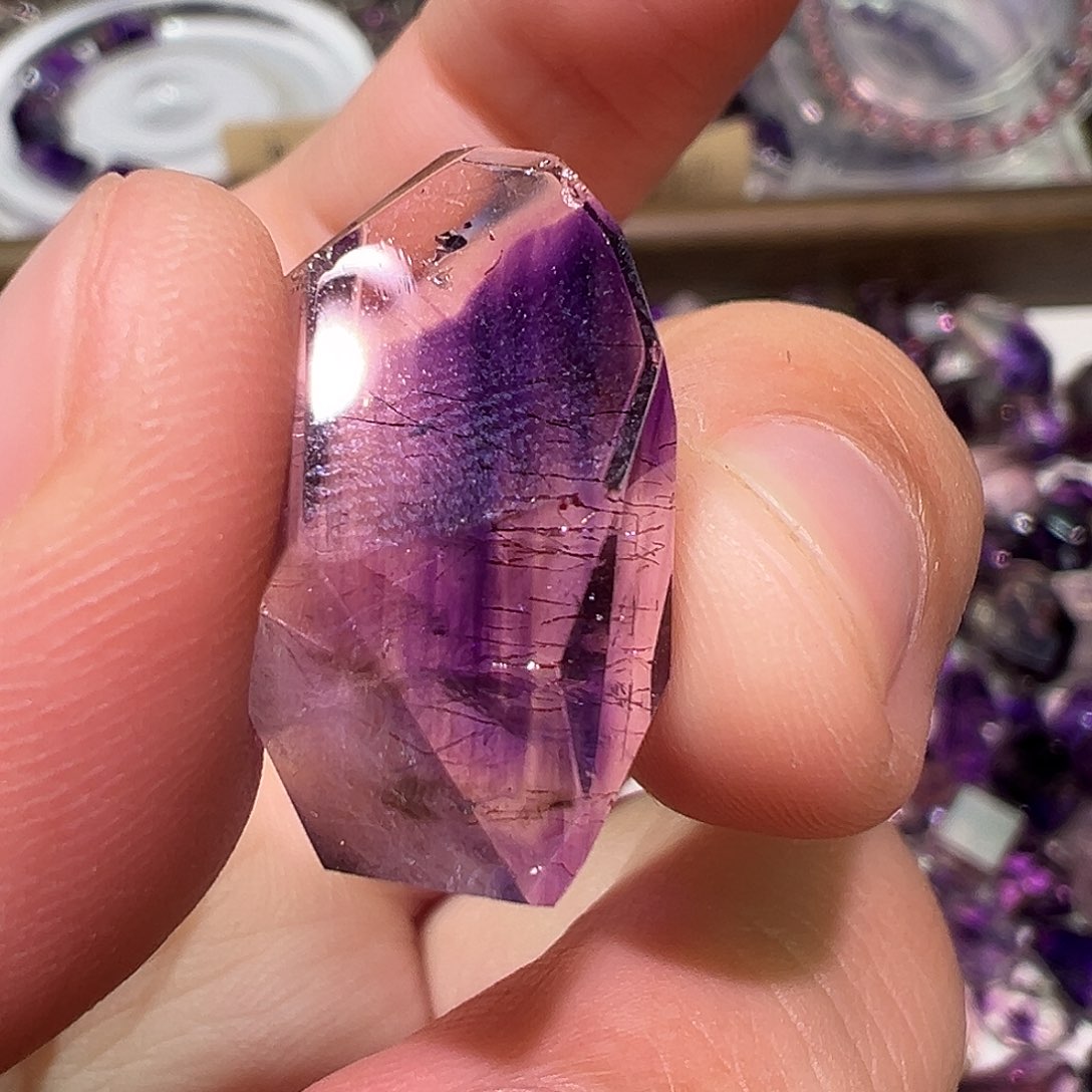 熊***耶水晶珠宝半成品未镶嵌超七随性打孔损坏不退不换拍即默认