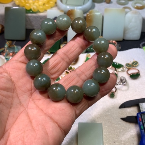 颈饰未镶嵌和田玉以*