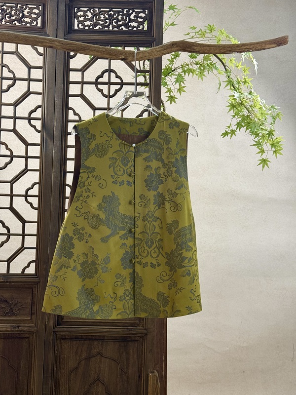 【麒麟】新中式老缎宋锦对开襟手作马甲复古2025国风大码胖MM上衣