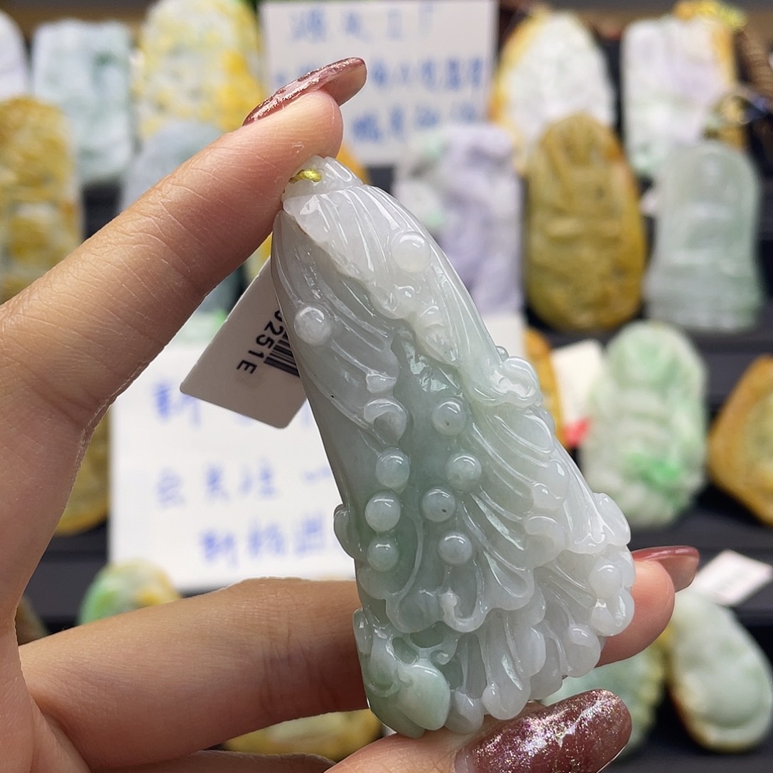 翡翠吊坠(不含链)未镶嵌