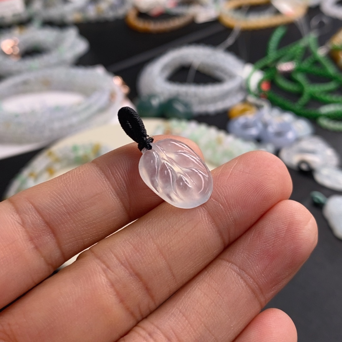 翡翠未镶嵌手链叶子