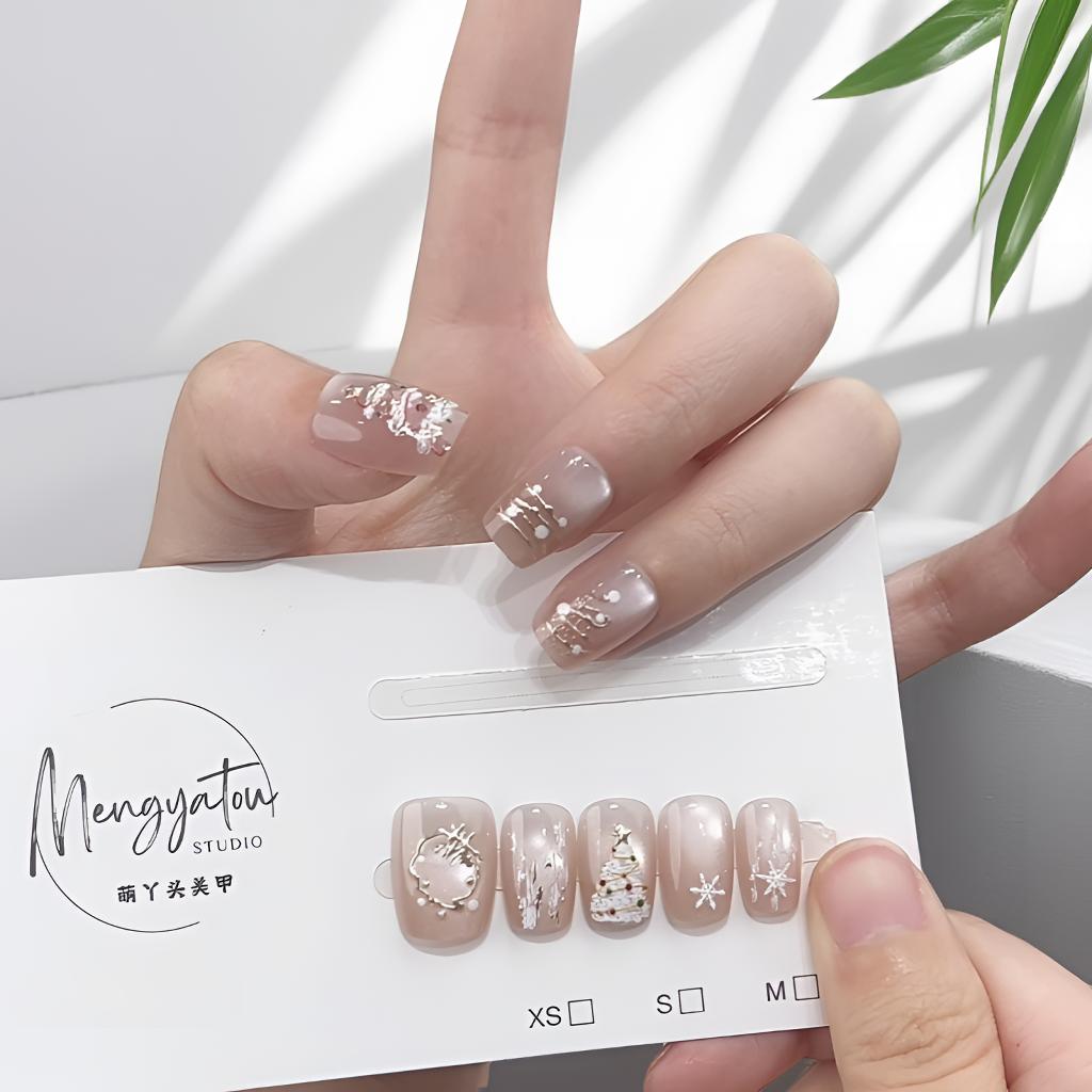 高级感白金圣诞短款手工猫眼爆款黄黑皮【萌丫头穿戴甲新款美甲】