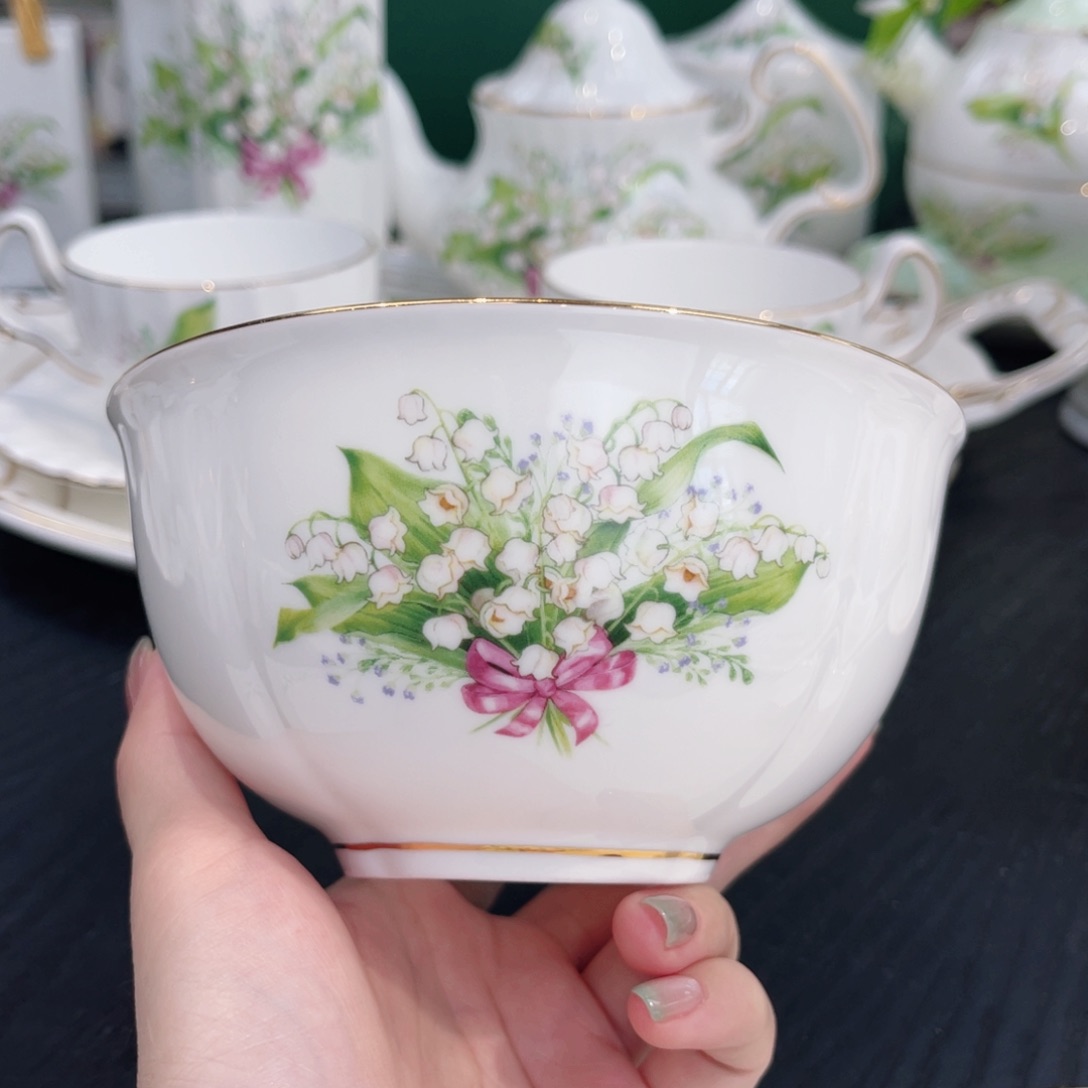 瓷片饭碗————-/////////////————