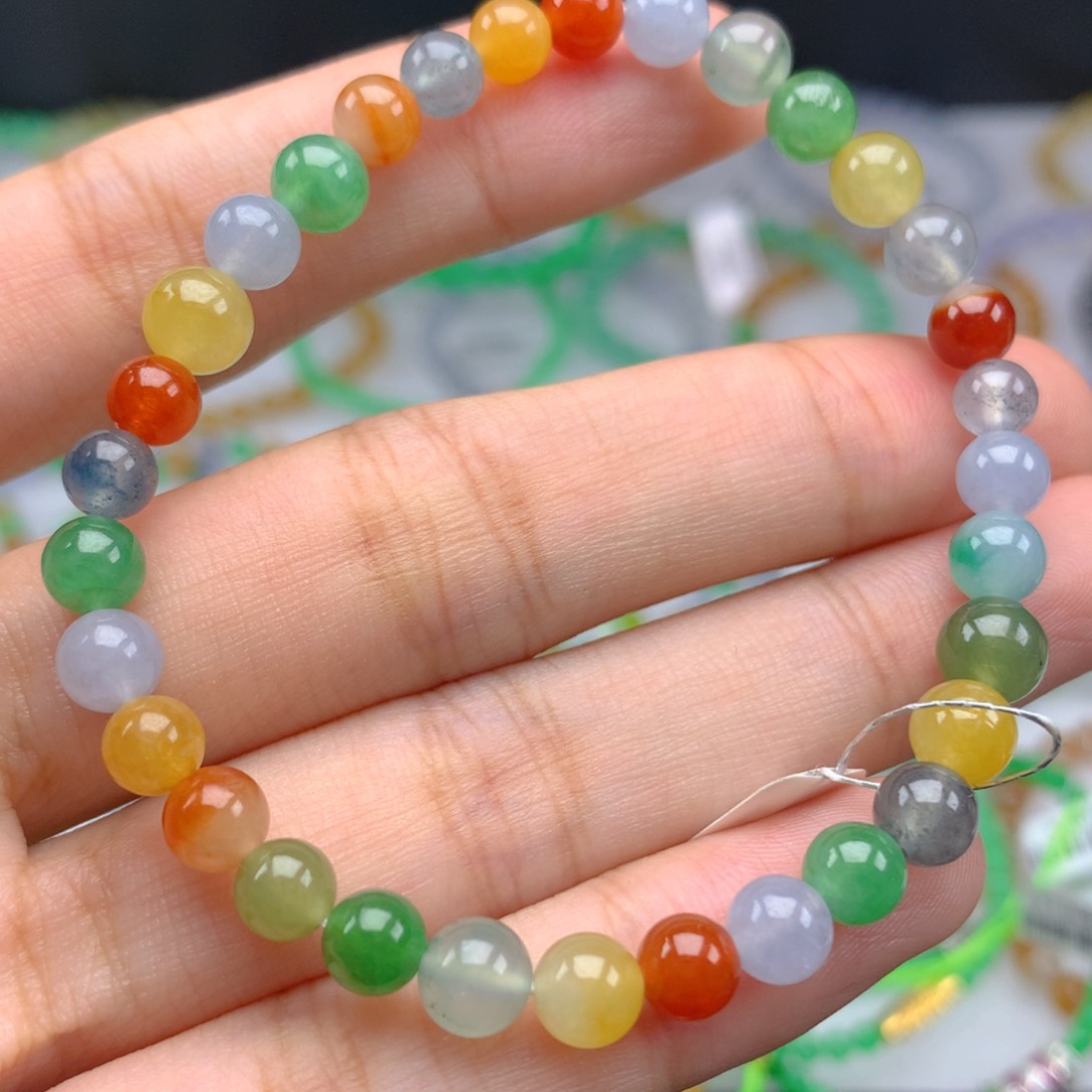 未镶嵌翡翠手链卡