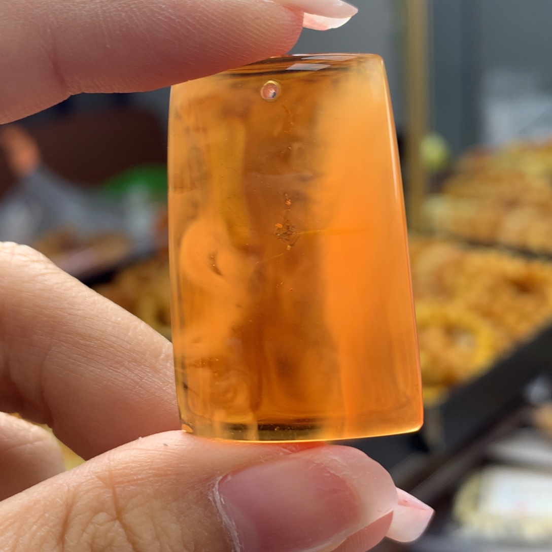 琥珀未镶嵌珠宝奇石