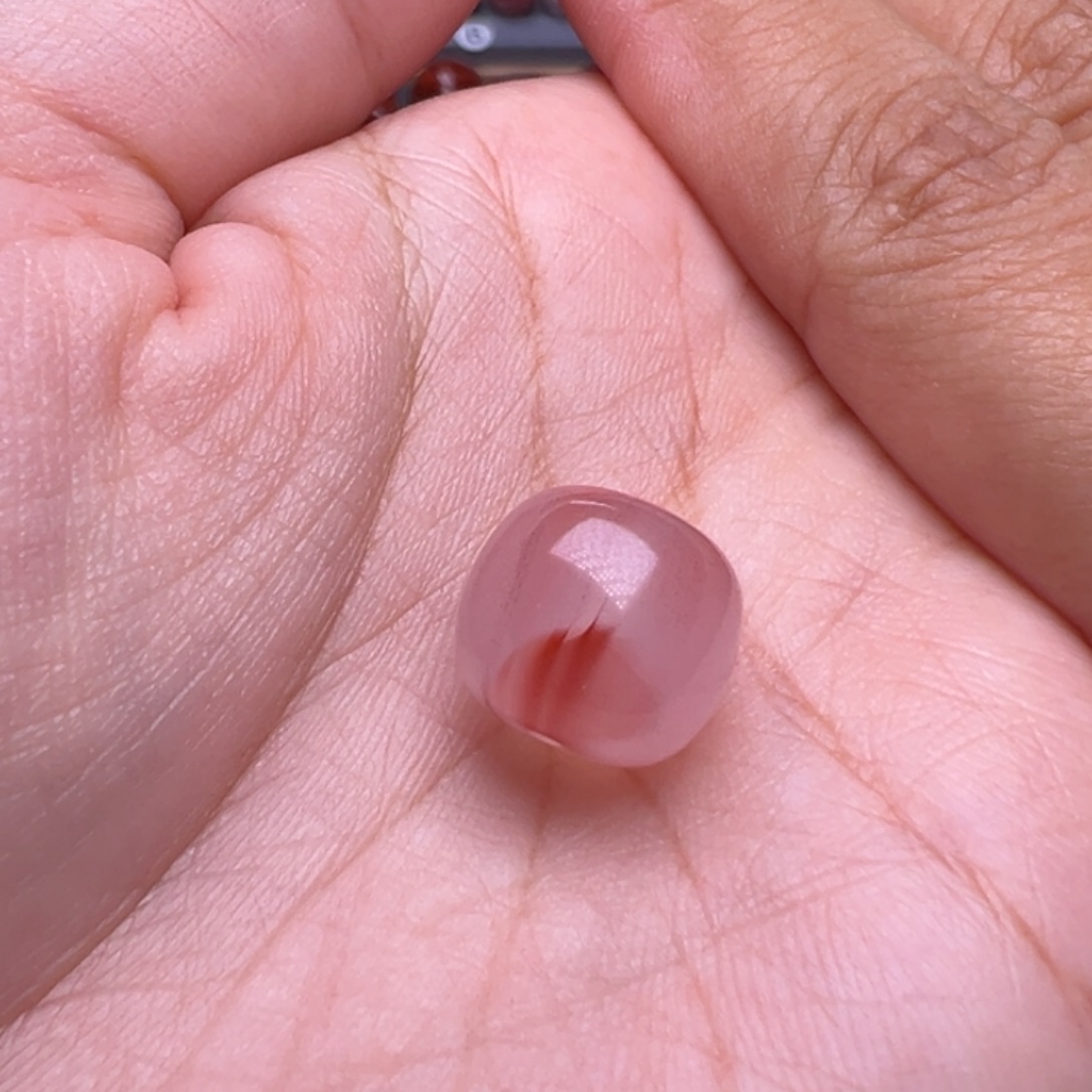 神***奇南红玛瑙未镶嵌珠宝奇石