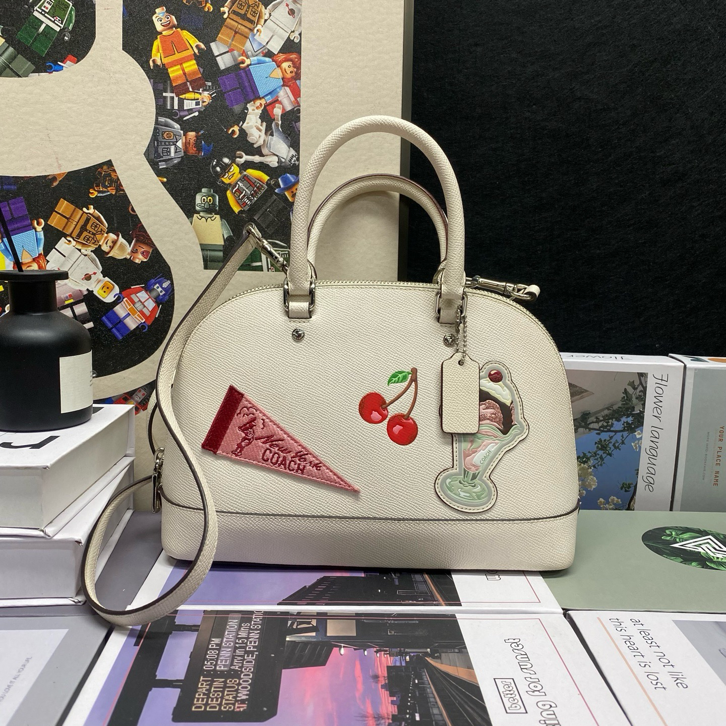 95新 COACH/蔻驰 22686斜挎包26*18