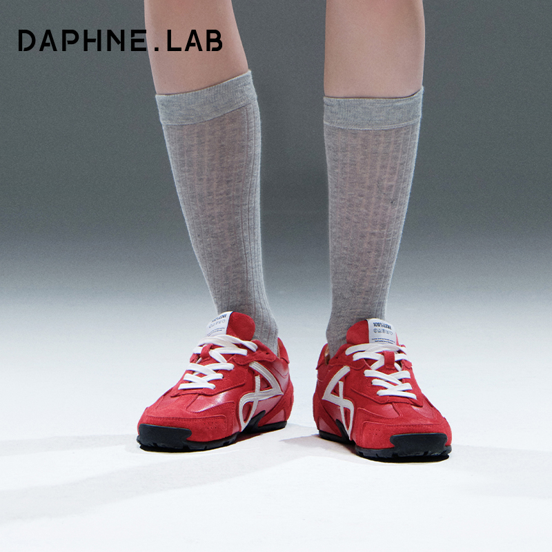 DAPHNE LAB达芙妮方糖德迅鞋2025春款多巴胺红色蓝色休闲板鞋百搭