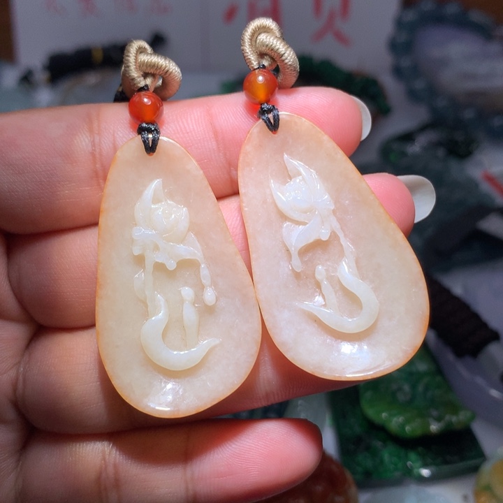 翡翠颈饰未镶嵌保真天然A货翡翠