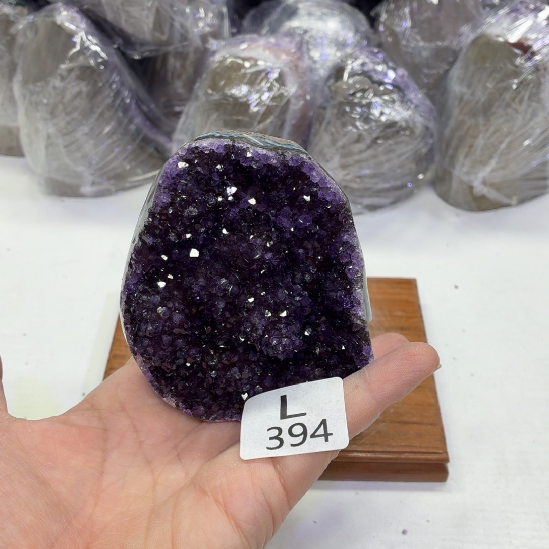 凝***馨未镶嵌水晶摆件天然紫水晶