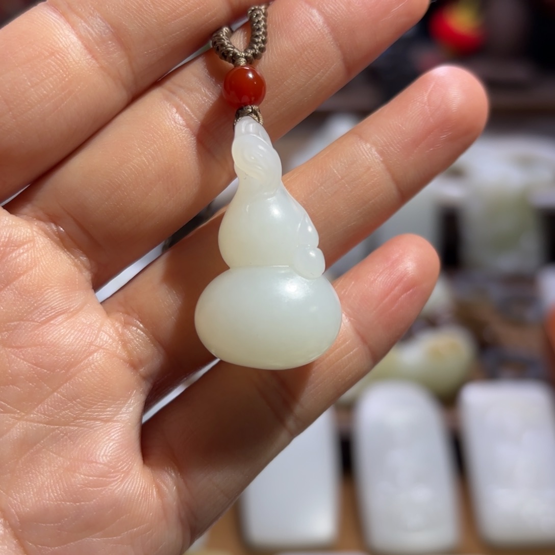 和田玉颈饰未镶嵌