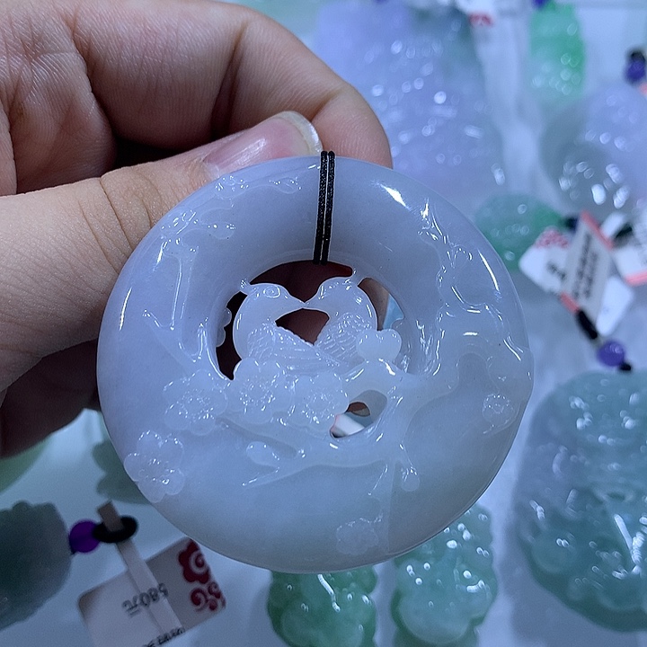 翡翠未镶嵌颈饰天然翡翠A货吊坠