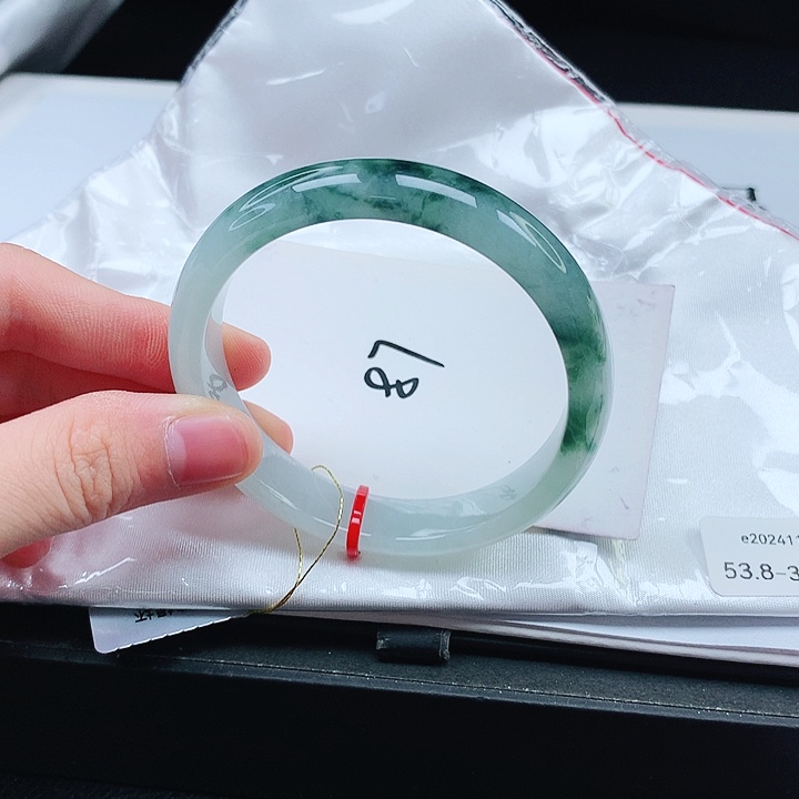 翡翠手镯未镶嵌缅甸天然a货手镯53+