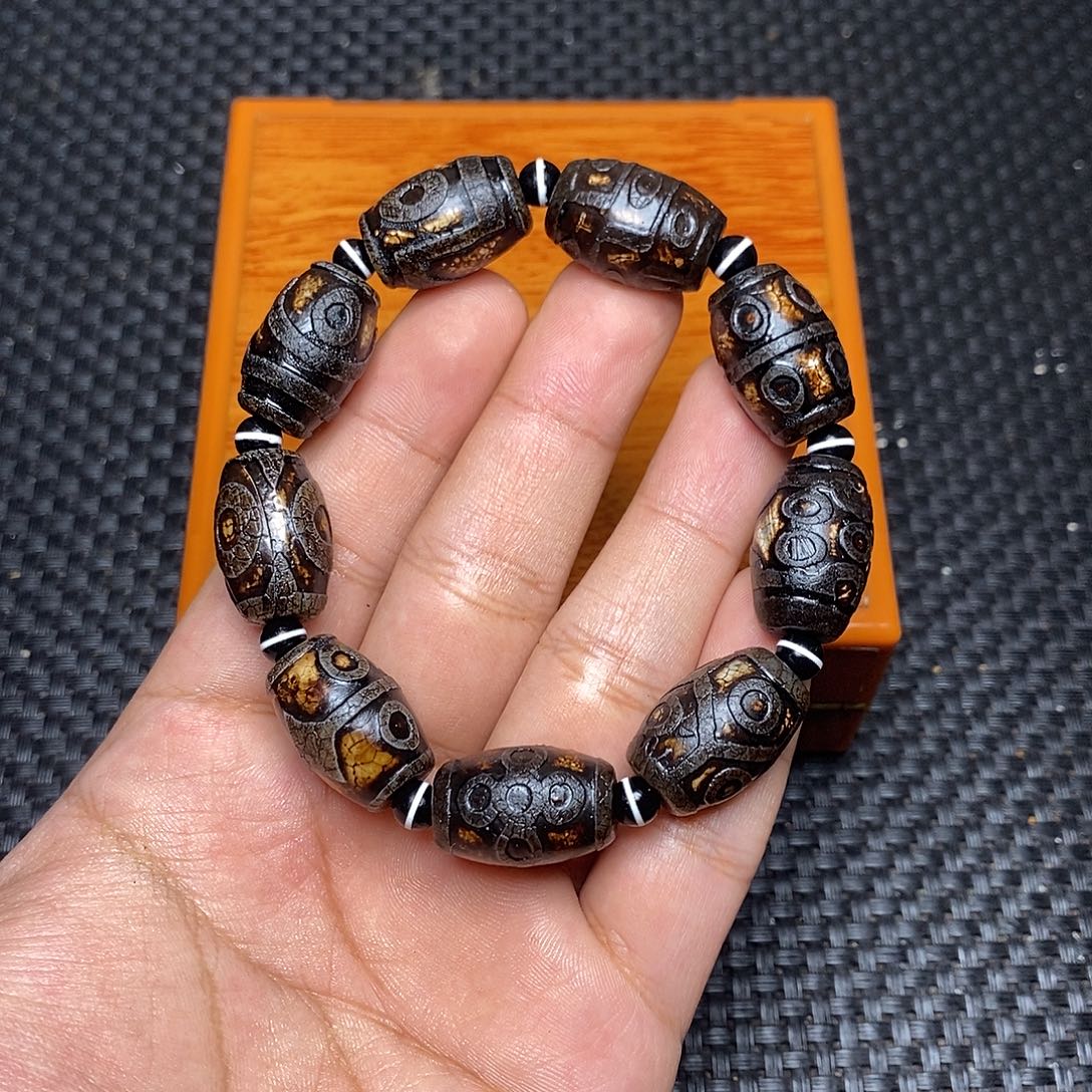 金***爺玛瑙/玉髓未镶嵌手链