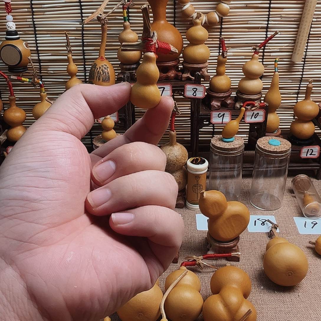 十***⁰小草里金精品高端