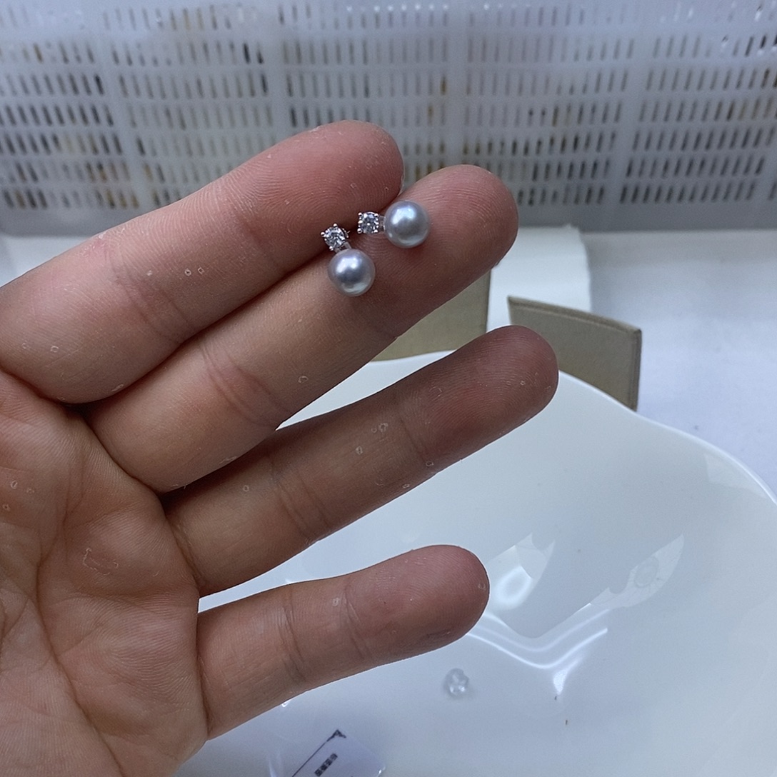 银S925镶嵌海水珍珠耳饰
