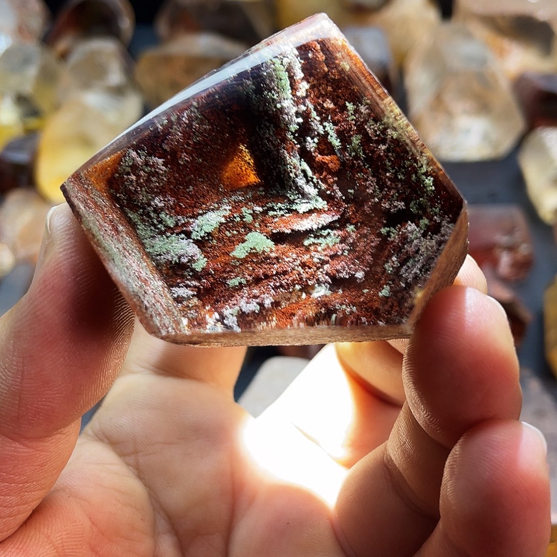 放***空水晶未镶嵌珠宝半成品