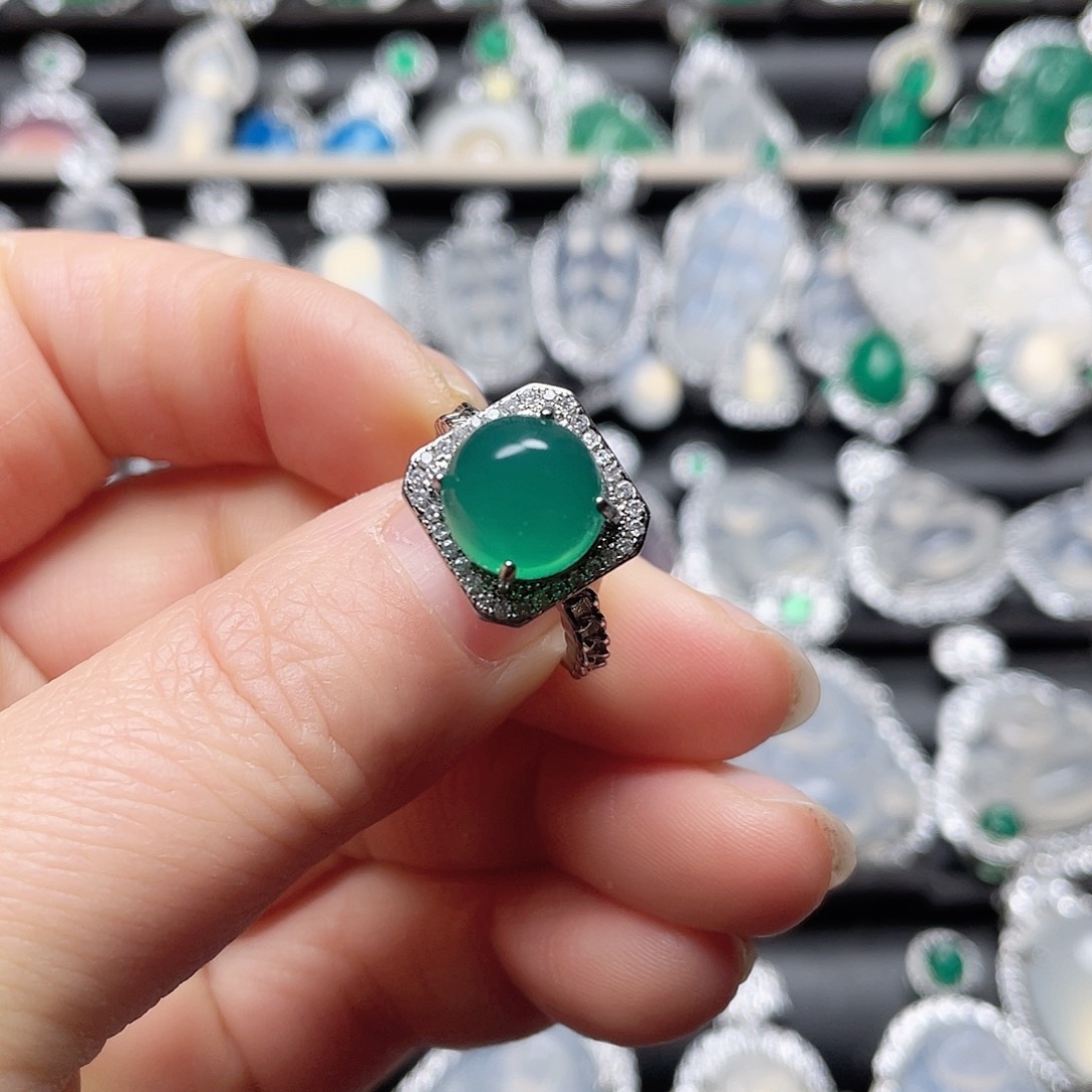 玛瑙/玉髓挂件合金