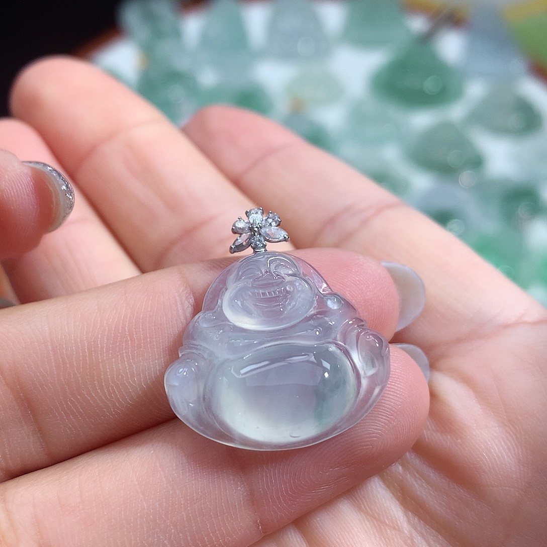 翡翠未镶嵌颈饰佛公