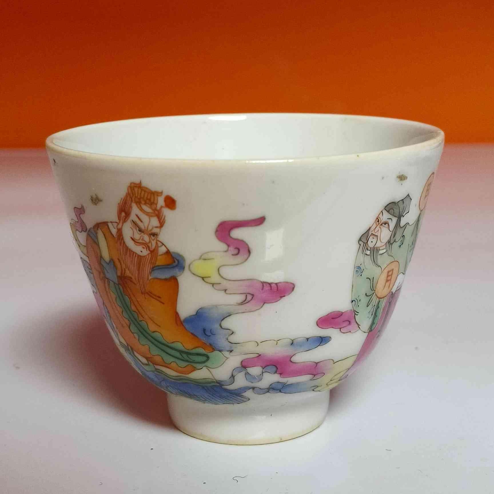 0705清晚期 粉彩神仙人物故事图杯