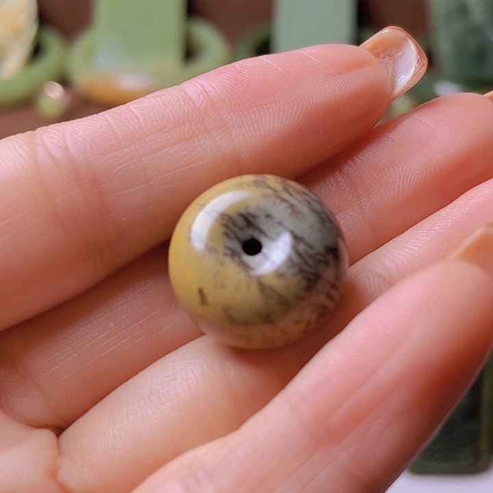 未镶嵌手串岫岩河磨玉（透闪石质玉）车*庆