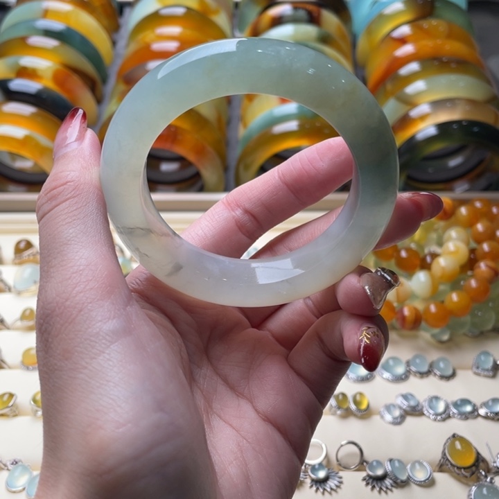 蛇纹石玉手镯未镶嵌54.7