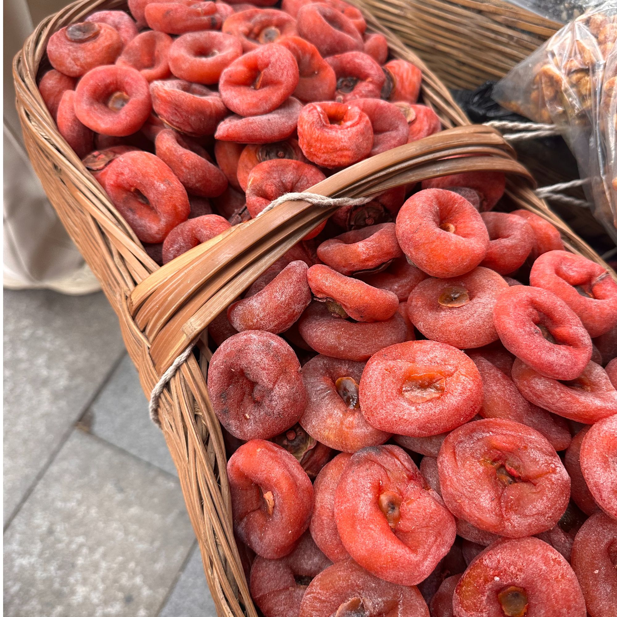 湖北保康农家霜降柿饼自然晾晒软糯香甜