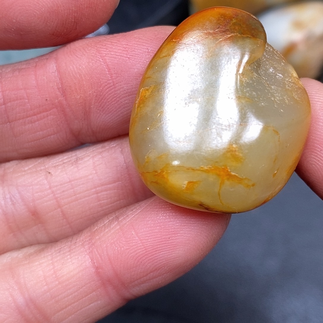 和田玉未镶嵌珠宝奇石