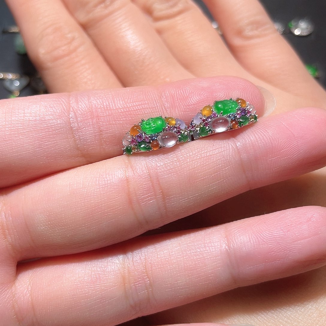 翡翠18K金镶嵌耳饰平****康多宝