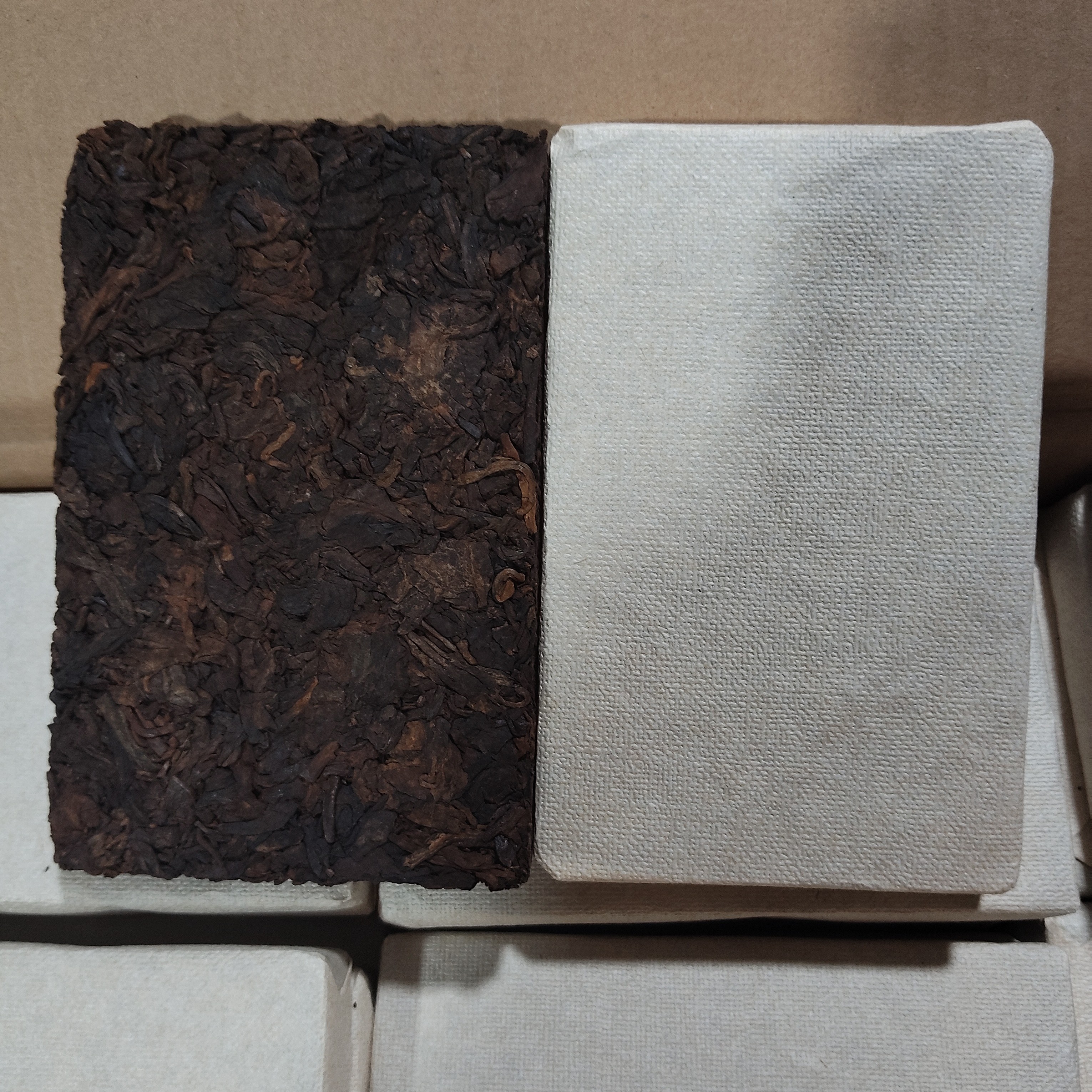 2005年春熟茶200克砖