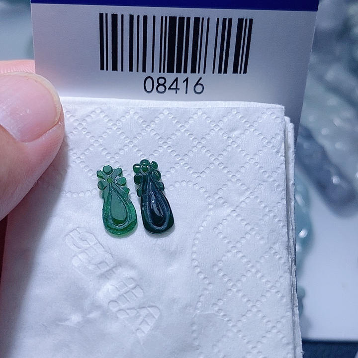 翡翠未镶嵌颈饰天光墟翡翠市场现金代购