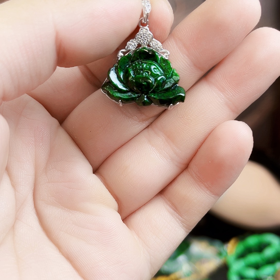 翡翠银S925镶嵌颈饰吊坠