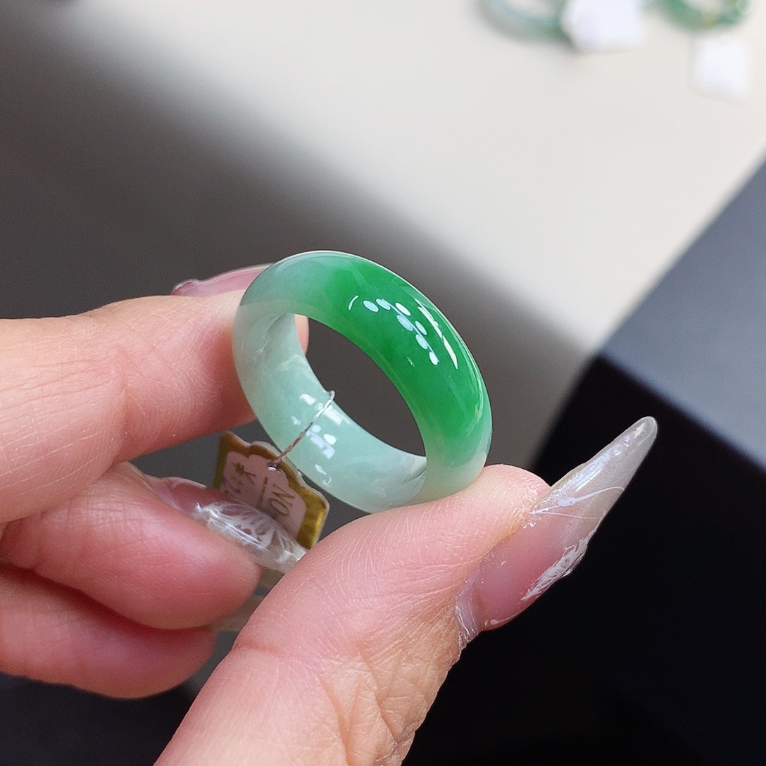 翡翠戒指未镶嵌用****420号