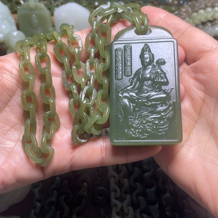 和田玉未镶嵌颈饰