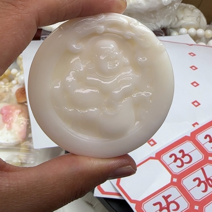 赤***颜吊坠贝壳佛圆牌33号