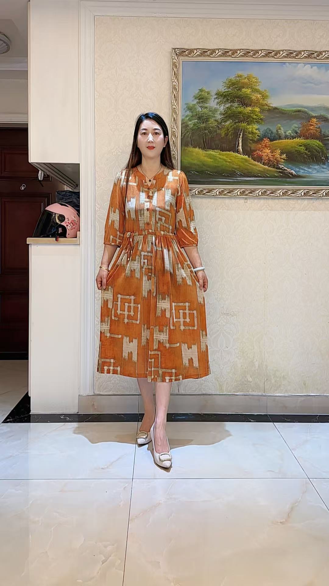 夏季新款短袖连衣裙时尚洋气宽松显瘦收腰妈妈装印花连衣裙
