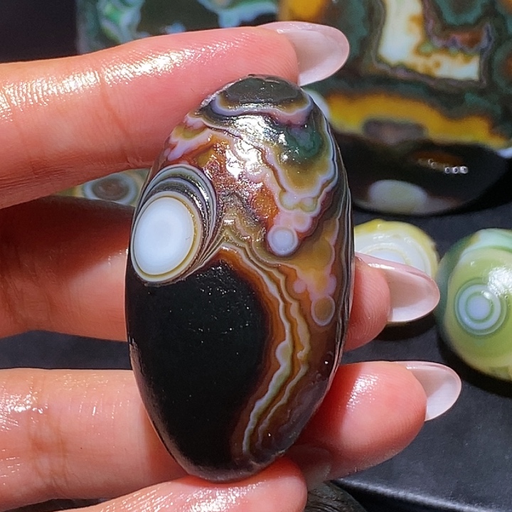 玛瑙/玉髓未镶嵌珠宝奇石22