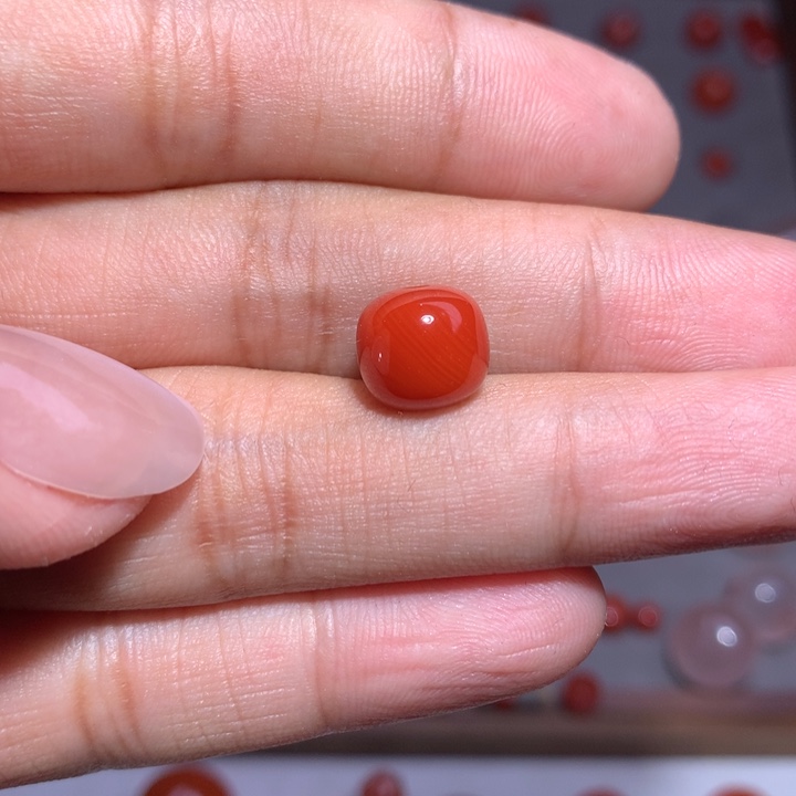 南红玛瑙老型9.4×8.5色艳未镶嵌微纹