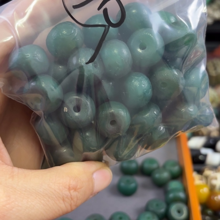 周****玛瑙/玉髓未镶嵌颈饰