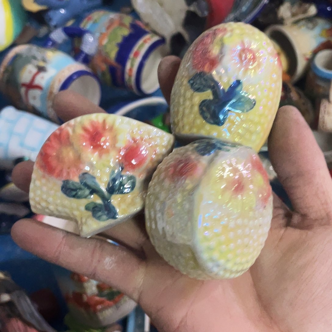 摆件   微瑕。         