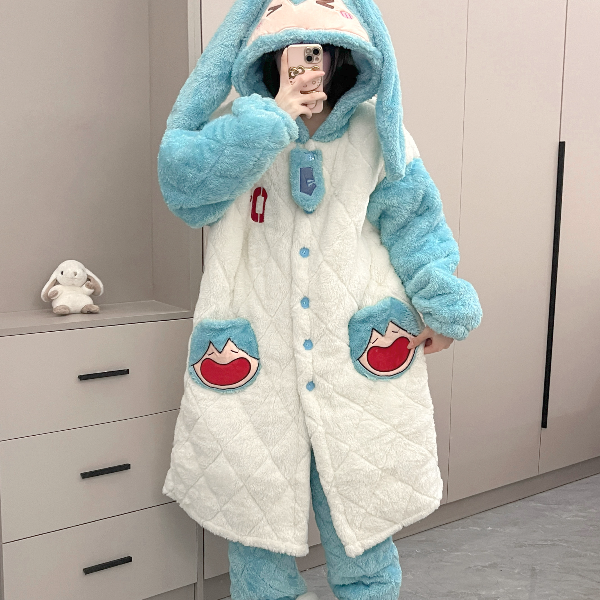 原创！ 初音未来法兰绒三层夹棉睡衣可爱加厚少女睡袍家居服套装