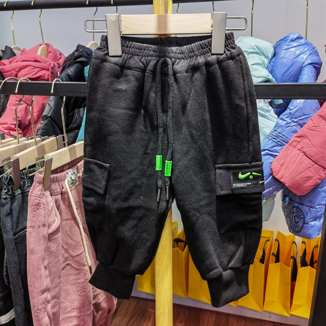 GZ238015潮童口袋工装加绒裤 质量超好 粉丝福利 需拍大一个码
