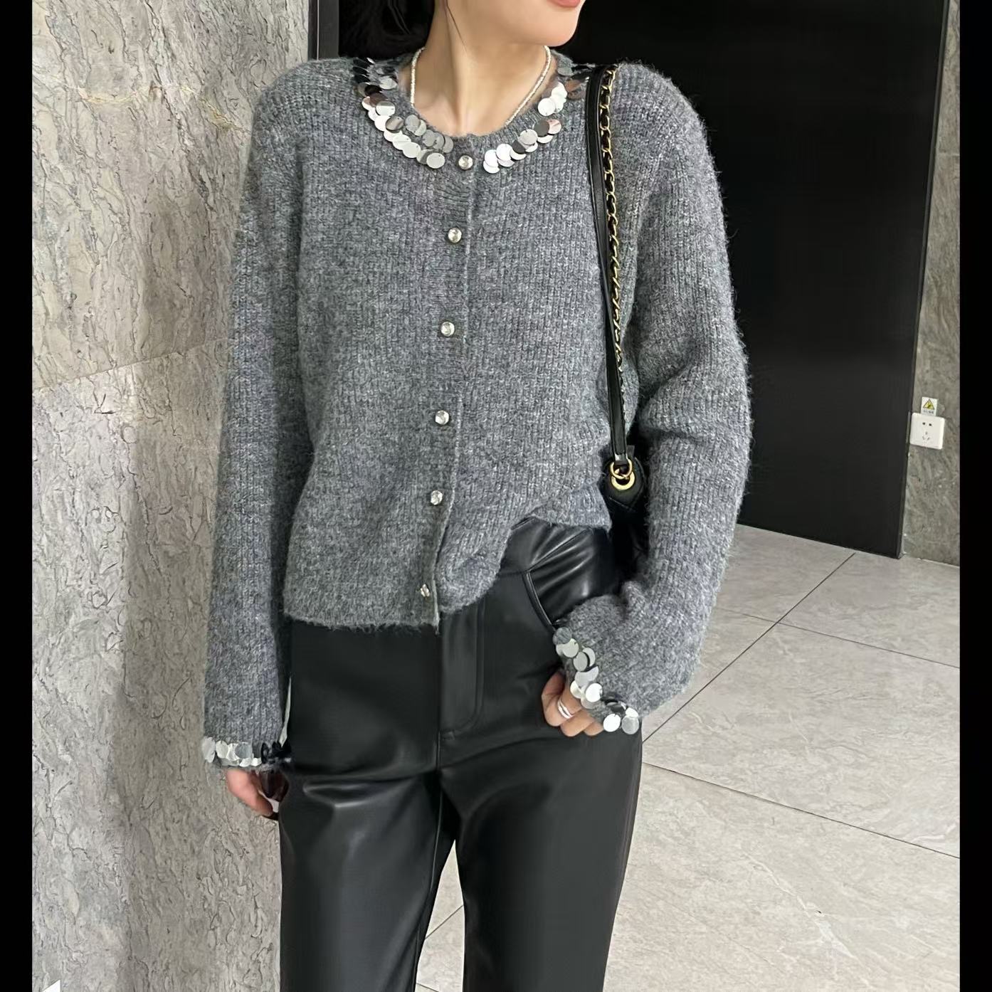 TANMEI 高级感重工领口亮片针织外套毛衣