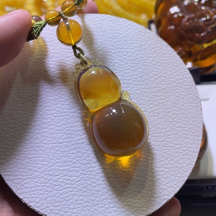 琥珀颈饰未镶嵌琥珀吊坠