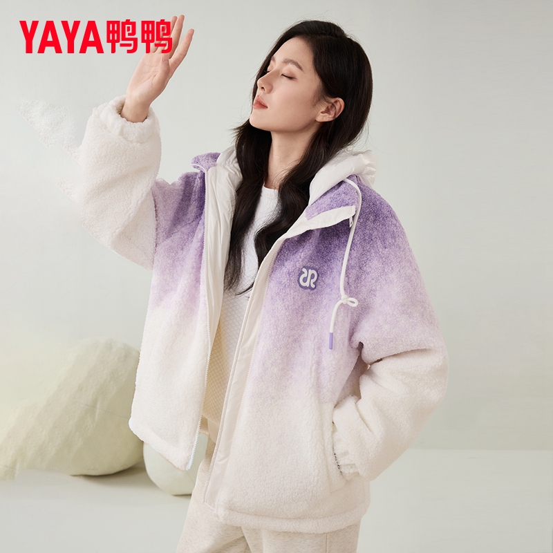 YAYA/鸭鸭冬季短款羊羔毛羽绒服女士时尚渐变保暖外套运动休闲